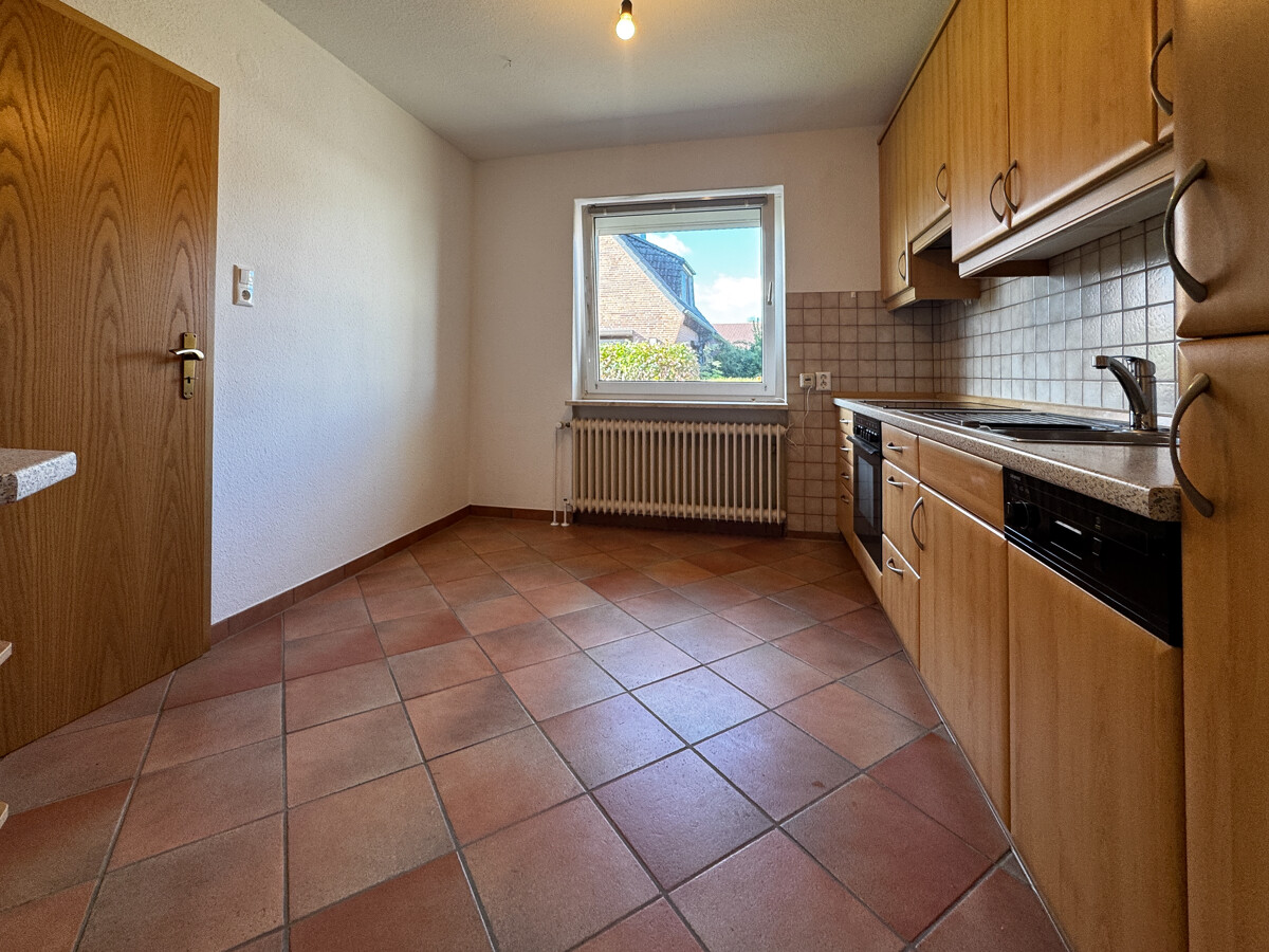 Küche mit Einbauküche - Objekt 9854