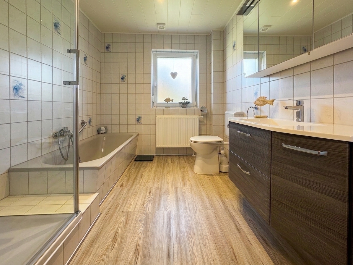 Badezimmer mit Fenster Badezimmer mit Fenster - Objekt 9814