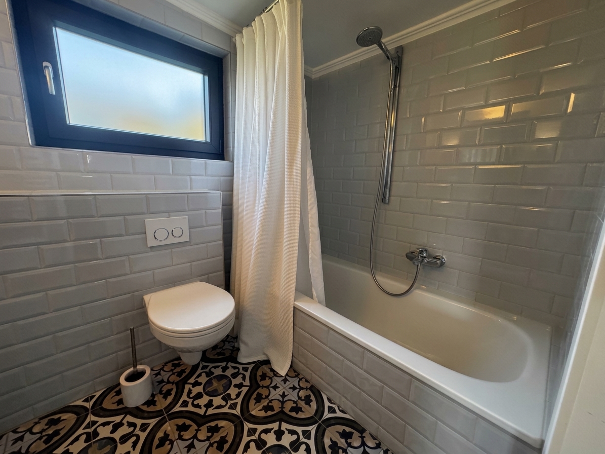 Badezimmer mit Badewanne für Ihre Entspannung Badezimmer mit Badewanne für Ihre Entspannung - Objekt 9829