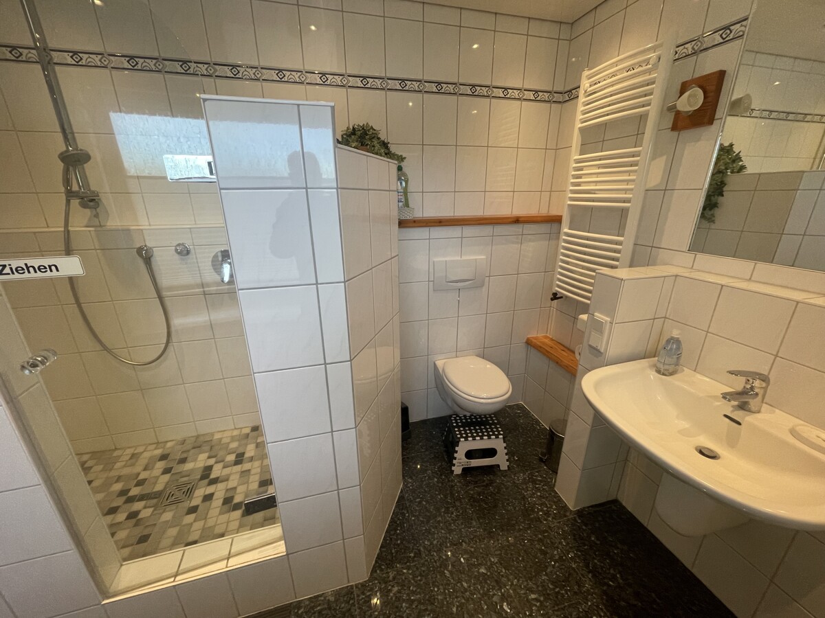 Badezimmer Dachgeschoss Badezimmer Dachgeschoss - Objekt 9851