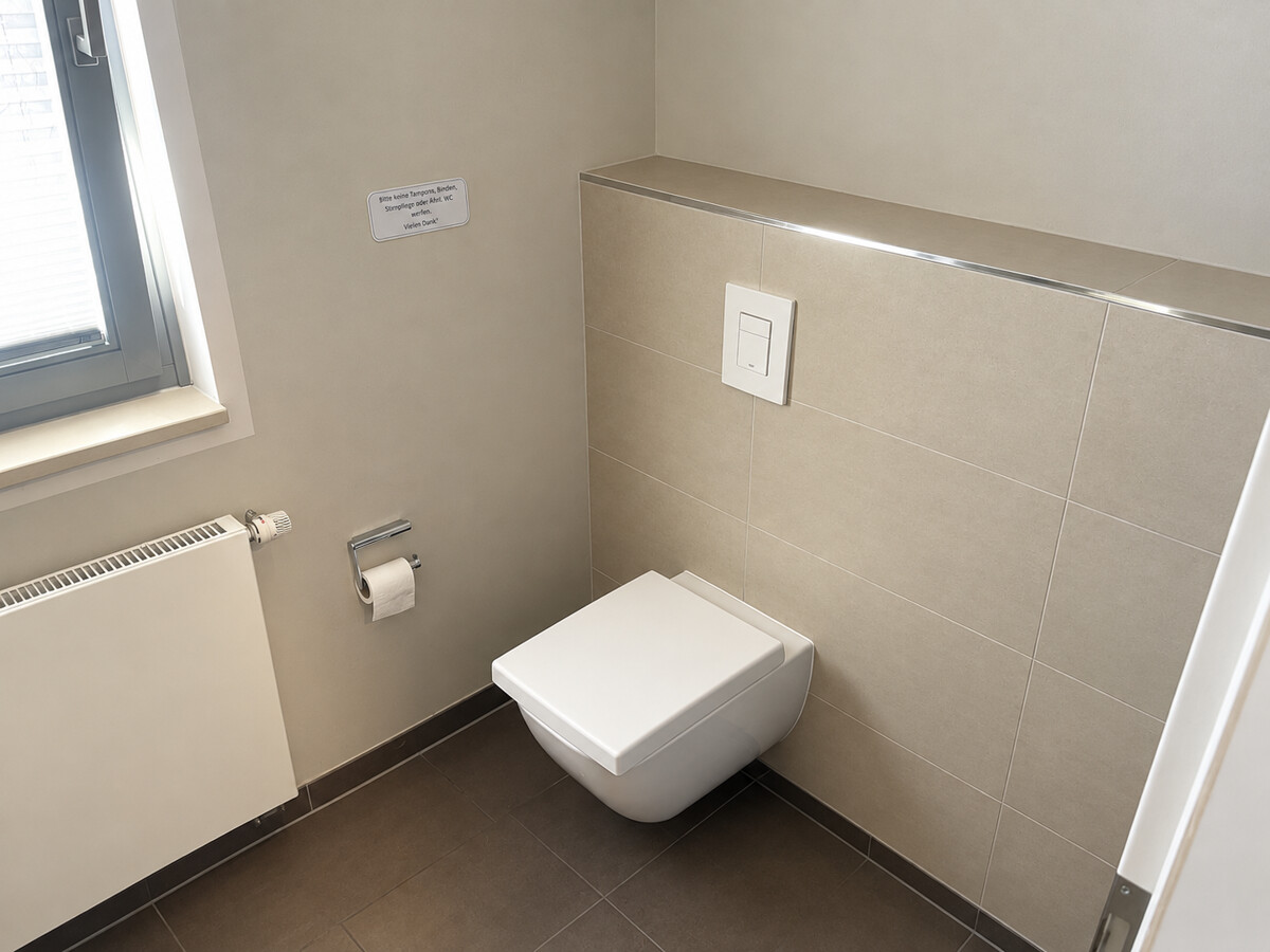 WC Mitarbeiter - KI WC Mitarbeiter - KI - Objekt 9812